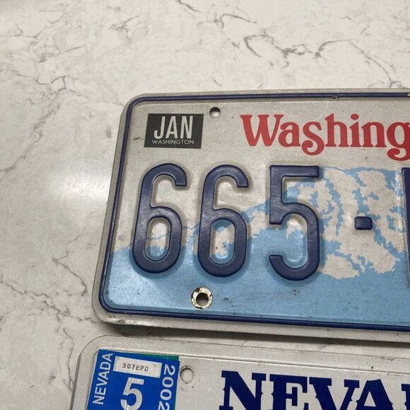 US State American State Nevada & Washington Motor Vehicle License Plate Lot of 2 - Picture 4 of 8